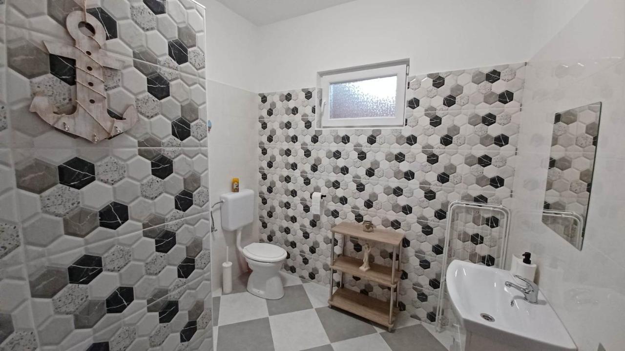 Milla Apartmanok Eger Extérieur photo